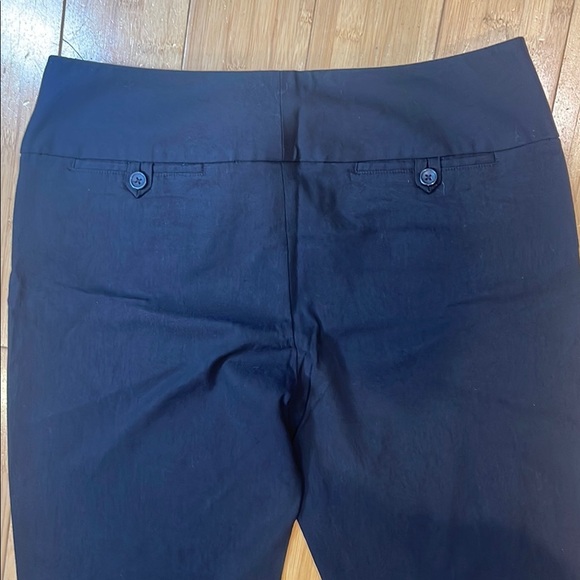 Women's Express Design Studio "Publicist" Black Flared Dress Pants size 4 / R - Picture 6 of 11